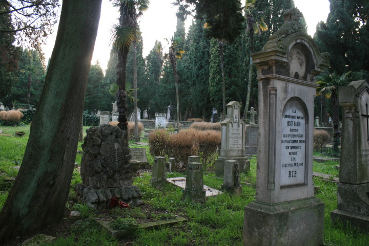 Cimitero Marina Pola1