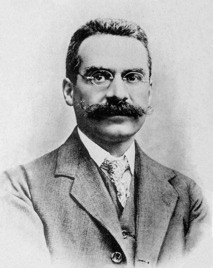 Giulio_ascoli